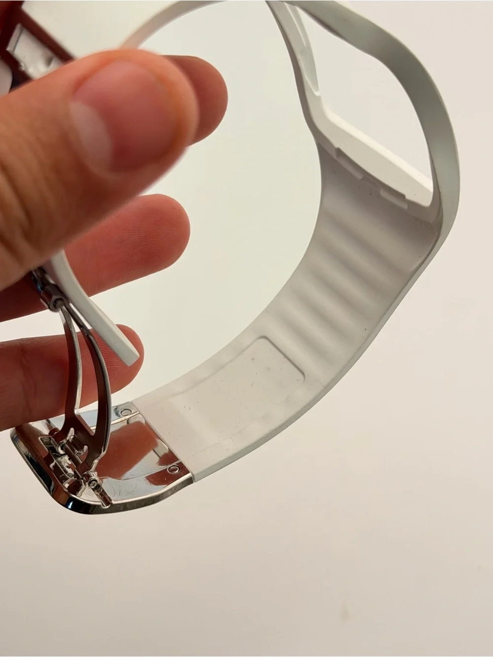 Samsung Galaxy Watch white OEM band, excellent